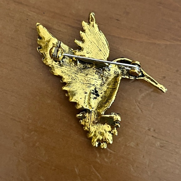 NWT Rhinestone Hummingbird Brooch Gold-tone - Picture 2 of 3